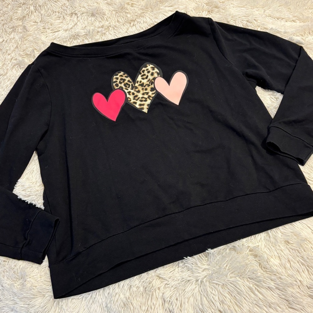 NY&CO Black sweater boat neck cheetah print three hearts size LARGE